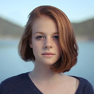 Elena F.