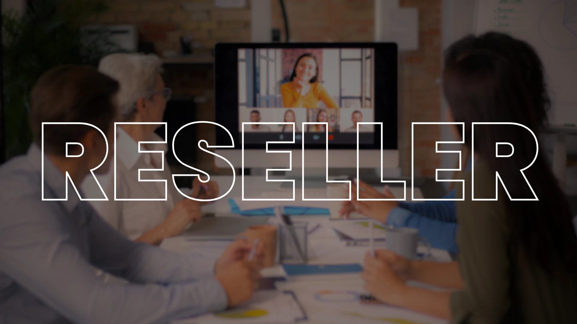Call tra team commerciali per avviare una partnership AI vocali in modalità rivendita.